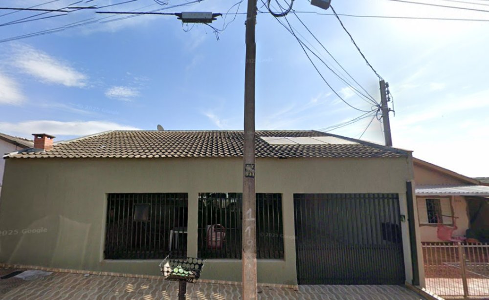 Casa popular arrematada em leilão